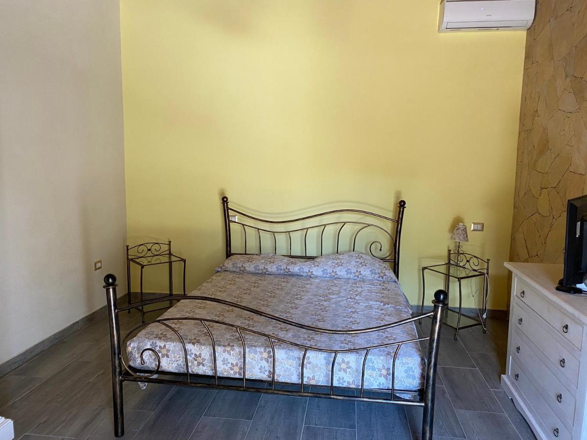Agriturismo Abbalughente Sindia Екстериор снимка